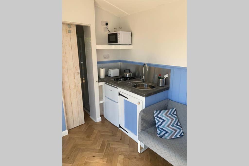 Apple Tree Hut Apartamento Tenby Exterior foto
