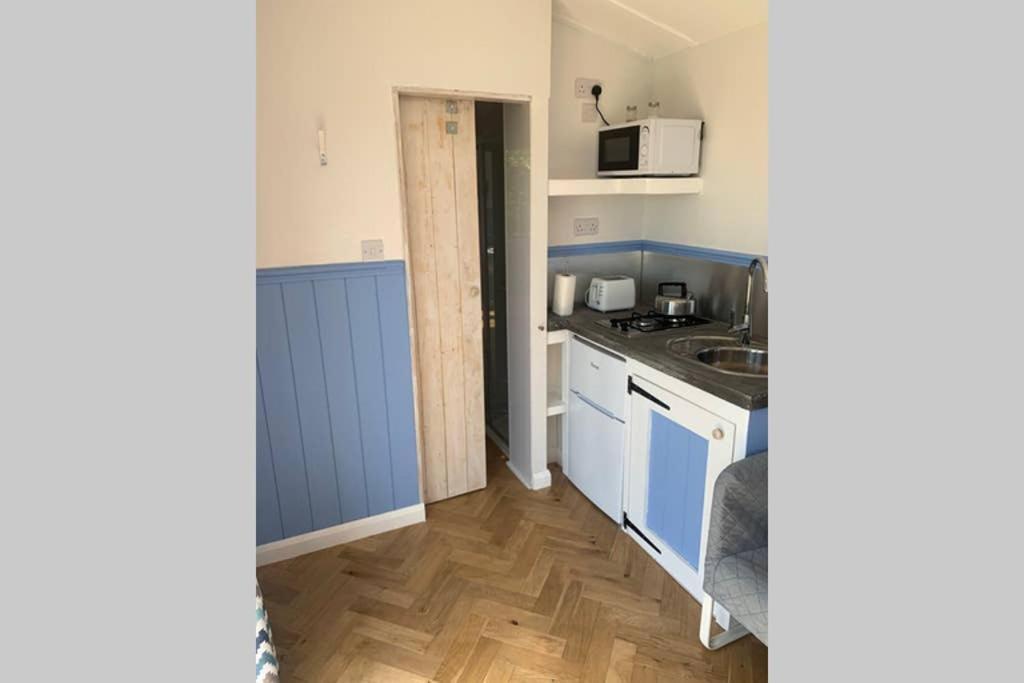 Apple Tree Hut Apartamento Tenby Exterior foto
